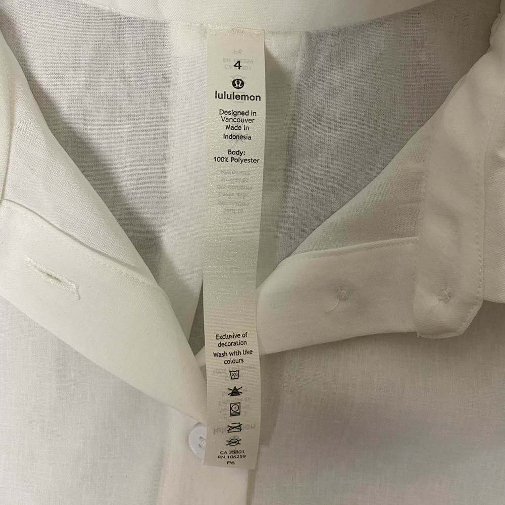 Lululemon Size 4 Top